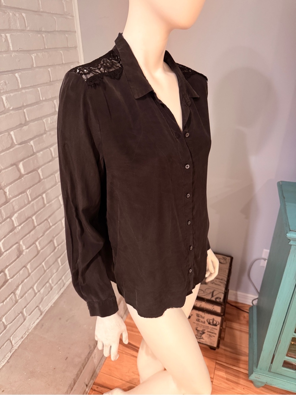 Sézane Black Silk Lace Yoke Button Front Blouse Size 44 French Chic - Picture 9 of 16